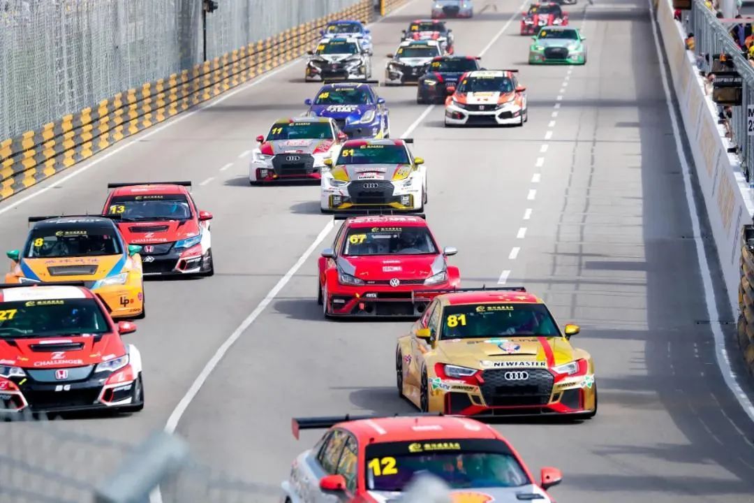 2021年11月22日 英国SPEEDLINE助力第68届澳门东望洋大赛 (1).jpg