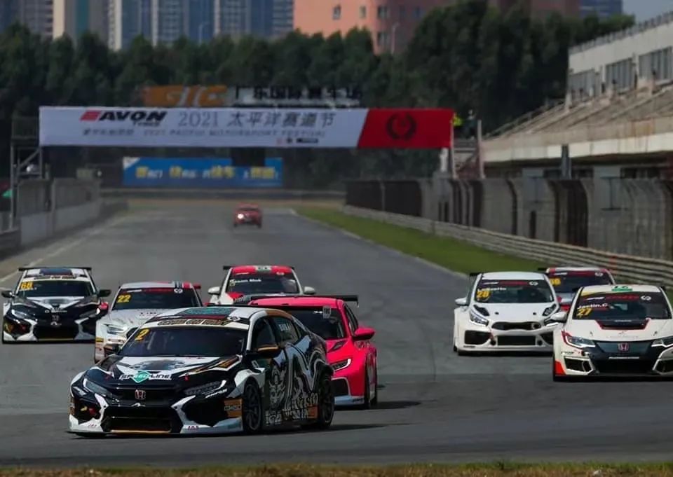 2021年8月3号    太平洋赛车道助力甄卓伟 (12).jpg