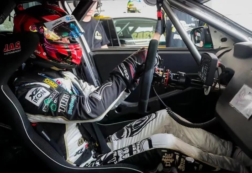 2021年8月3号    太平洋赛车道助力甄卓伟 (14).jpg