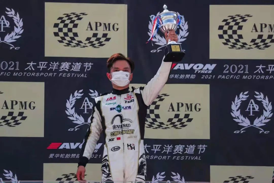 2021年8月3号    太平洋赛车道助力甄卓伟 (17).jpg