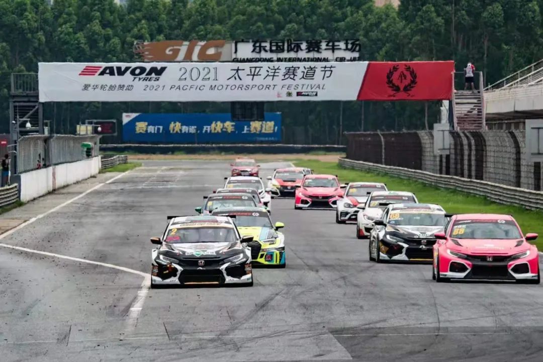 2021年8月3号    太平洋赛车道助力甄卓伟 (1).jpg